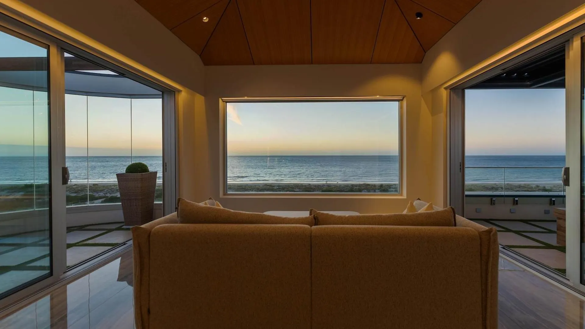 Ocean View Villa With Pool Spa & Cinema Brighton Australia