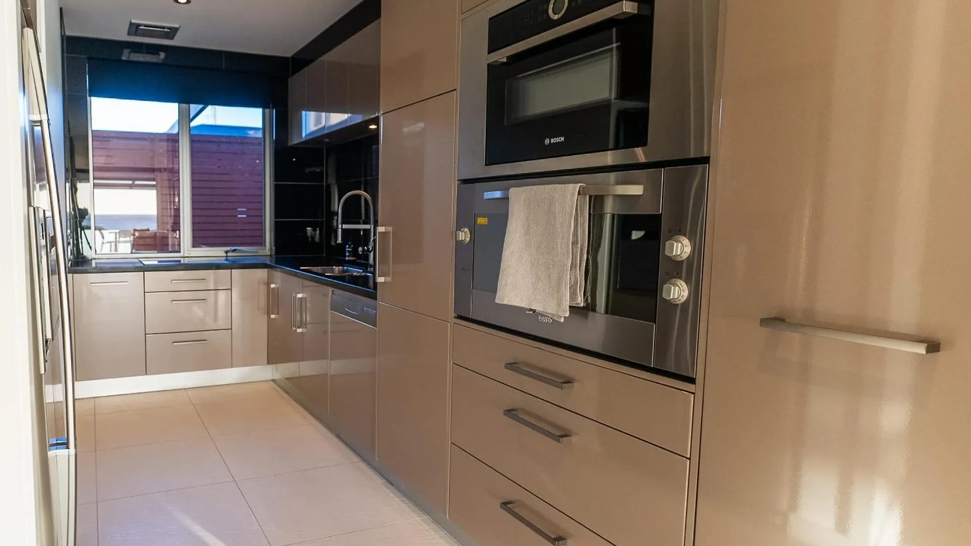 Ocean View Villa With Pool Spa & Cinema Brighton
