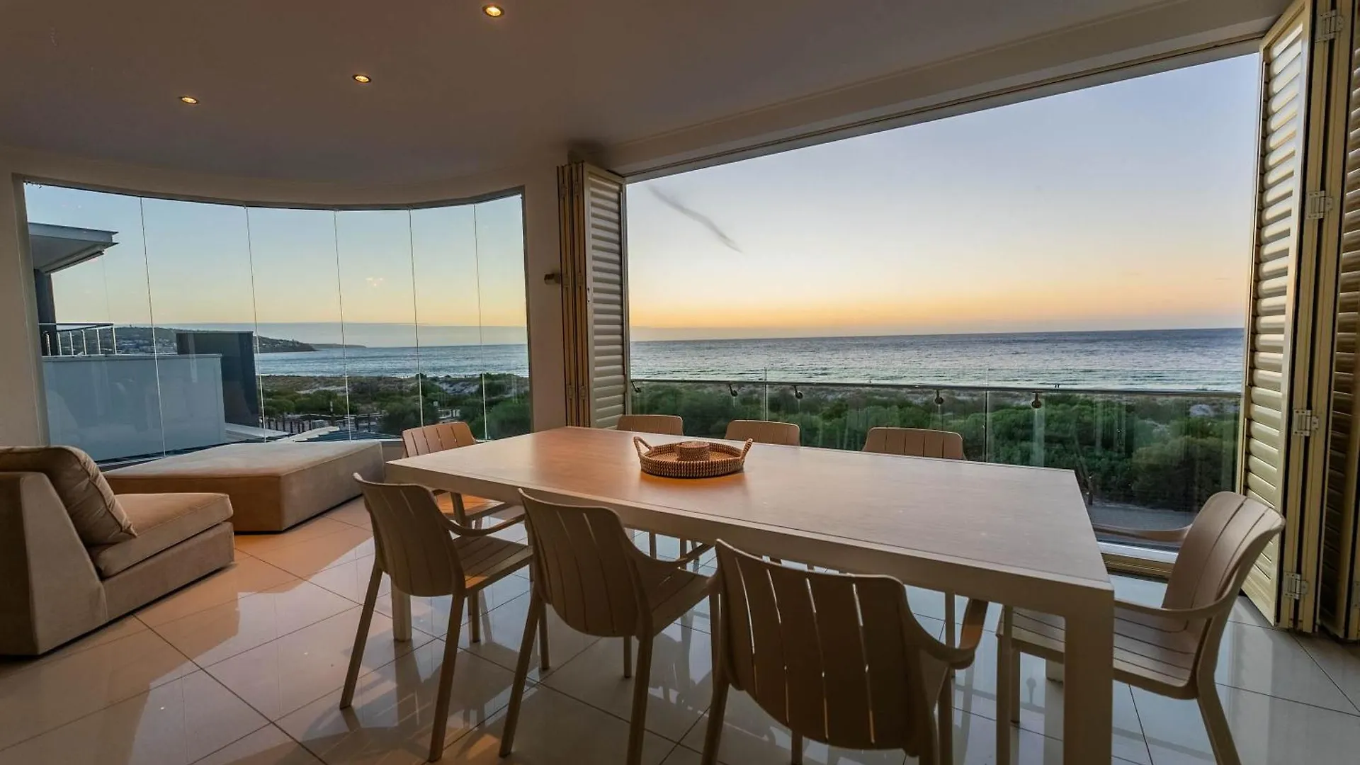 Ocean View Villa With Pool Spa & Cinema Brighton 0*,